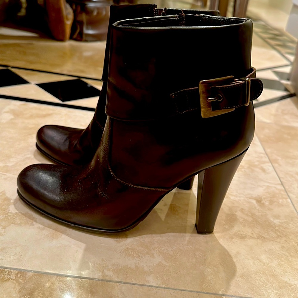 Charles David Dark Brown Leather Ankle Boots (7.5)